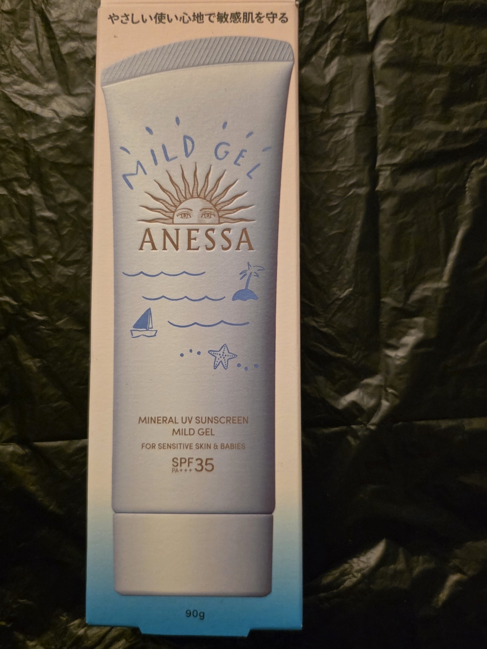Shiseido Anessa Mild Gel Mineral UV Sunscreen - Light Blue & White